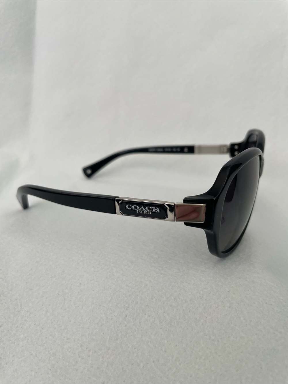 Coach Black Stylish Oversized Women's Sunglasses with Original Monogram Case - Picture 7 of 13